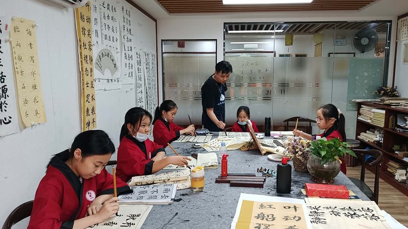 靠谱的线上职业教育平台，课程设置和教学方式应符合以下标准：