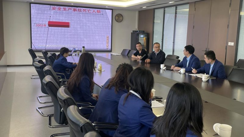 全媒体运营师证有用吗