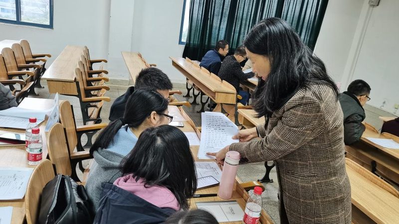 揭秘成都管理培训市场：厂家直销背后的真相