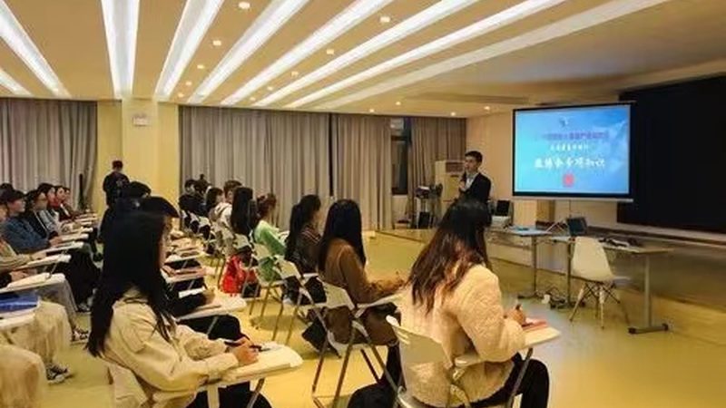 法考培训机构小班教学